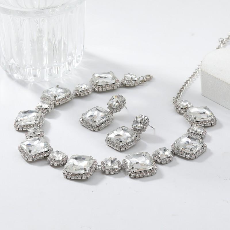 Elegant Green Red White Rhinestone Jewelry Set Women Fashion OL Style Earrings Necklace With Geometric Square Design