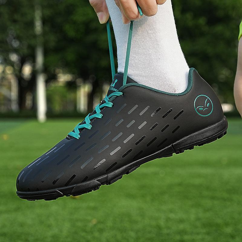 Children's Football Boots Leather Short Nail Professional Training Young Outdoor Men's Football Shoes