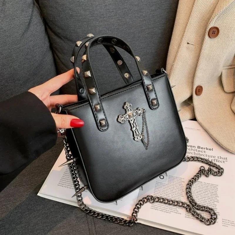 Personalization Popular Dark Girl Punk Style Nail Rivet Cross Small Square Bag Trendy Chain Women's Crossbody Bag