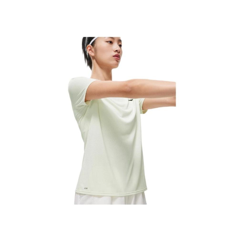 Li Ning Running Series Solid Color Reflective Quick-Dry Breathable Short Sleeve T-Shirt Women Tops Cream-White ATST082-5