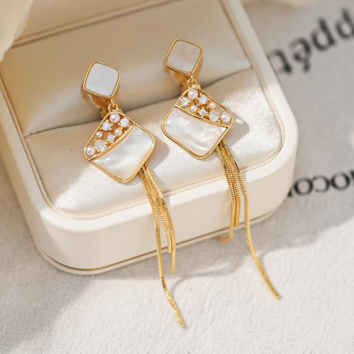 18K Gold-Plated Zircon Mother-of-Pearl Rhombus Tassel Earrings - Retro, Luxurious, and Elegant Ear Jewelry for Women