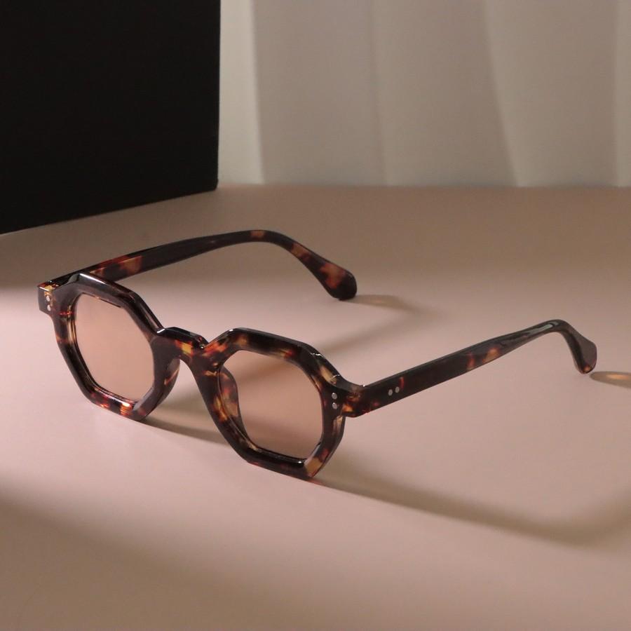 

Классические модные солнцезащитные очки для женщин Mencepai Other