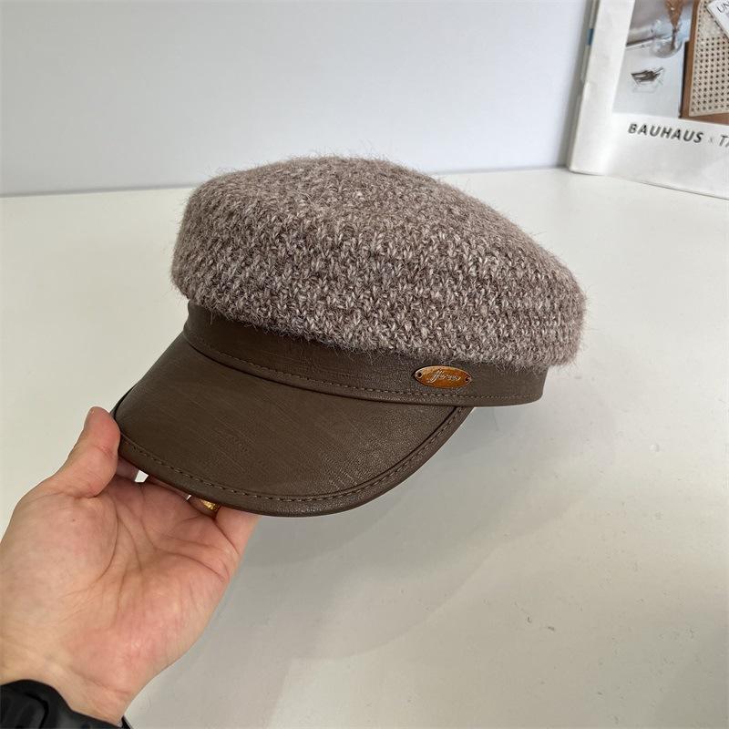 

Wool knitted leather brim peaked cap children autumn and winter fashion show face small beret British octagonal newsboy hat M（56-58cm） темно-коричневого кольору