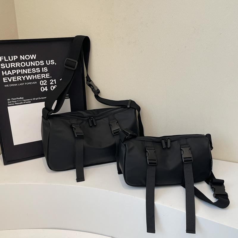 Large Capacity Sports Bag Women's Shoulder Bag Commuter Crossbody Bag