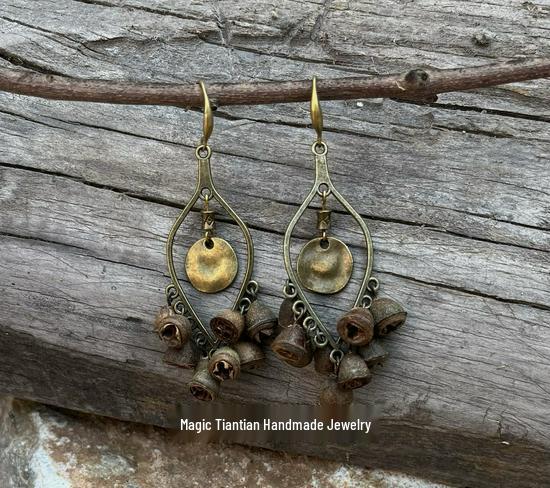 Tibetan-Style Wooden Leather Choker Necklace with Retro Earrings