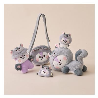 MANG BABY FLUFFY שוכבת בובה/מחזיק מפתחות/ סט כובע דלי ארון תחפושות/מחרוזת מיני תיק צ'ארם פאוץ'/תיק Crossbody בובת פנים (5 אפשרויות)