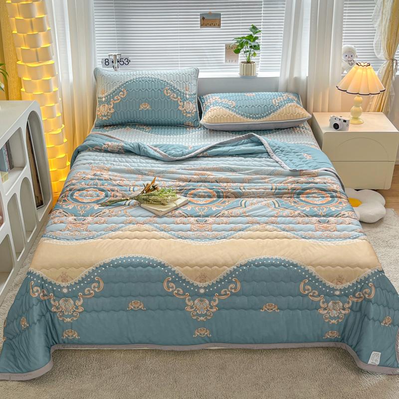 Luxury Floral Style Summer Quilt Skin-friendly Comfortable Ultra Soft Air Conditioning Cooling Quilts Home Travel Thin Blanket