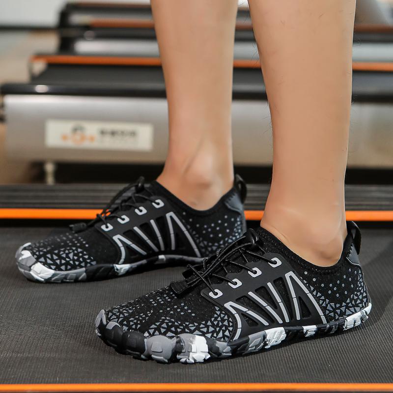 

Унисекс Многоцелевые тренировочные кроссовки Женские Большого размера Спортивная обувь для зала Пара Отпуск Пляжная игра Акваобувь Мужские Кроссовки для приседаний в помещении 35 чёрный