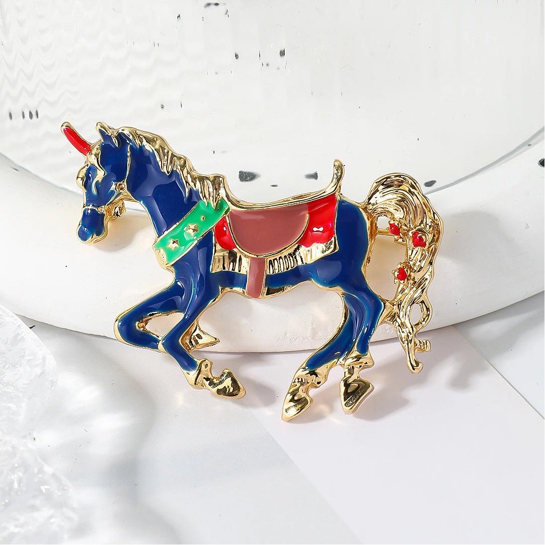 

New retro imitation enamel one-horned horse brooch fashion temperament animal zodiac pin jacket accessories corsage