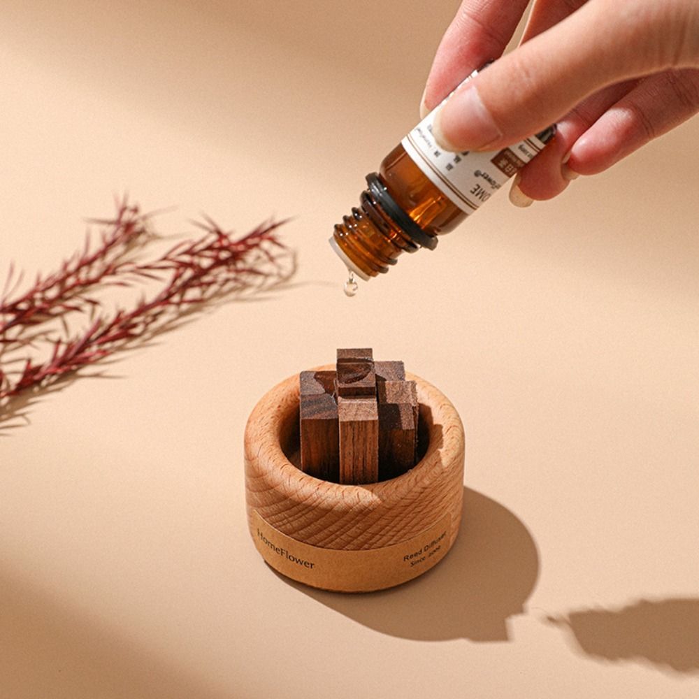 Unique Wooden Diffuser Eco-Friendly 3 Color Wood Art Fireless Aromatherapy Round Wooden Aromatherapy Home Decoration