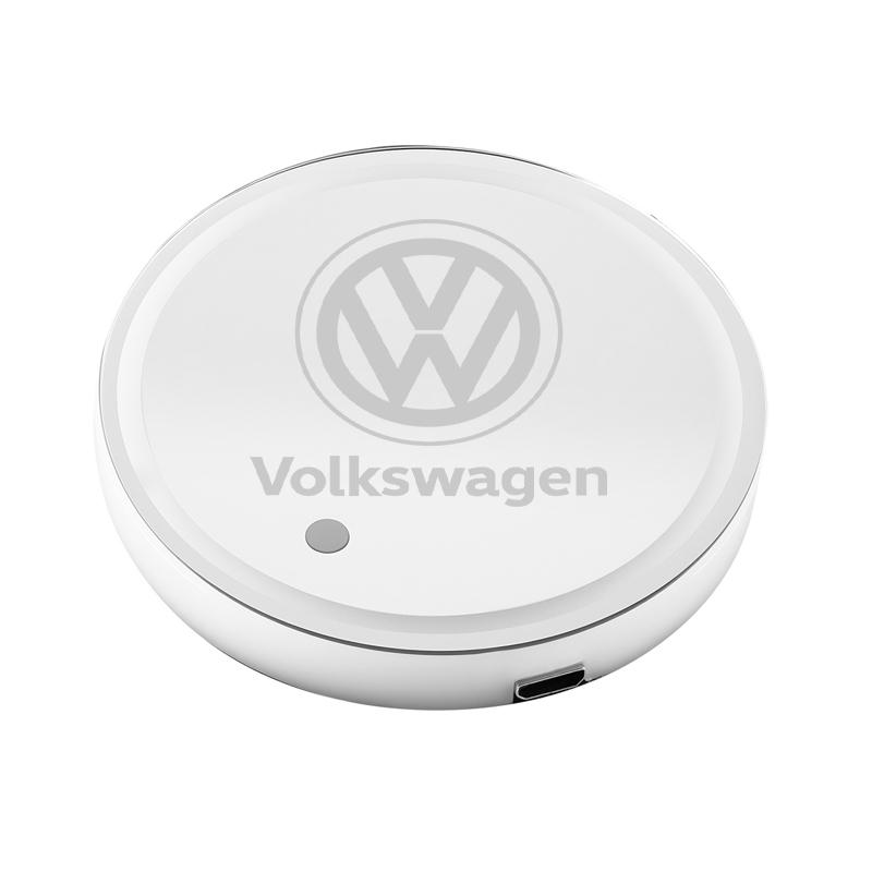 hijk1 Car Glowing Coasters LED Light Water Cup Mat For VW Golf Amarok T5 Phaeton GTI Teramont ID3 Car USB Charging Coasters keychain