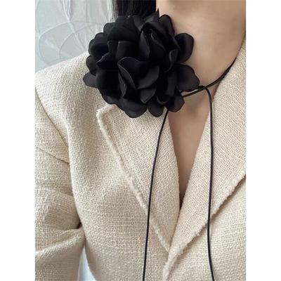 Retro francés retro francés correa para el cuello gargantilla de flores de moda oscilación alrededor collar magnífico collar