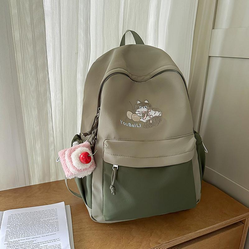 Nylon Material And Adjustable Shoulder Straps For Students And Teens