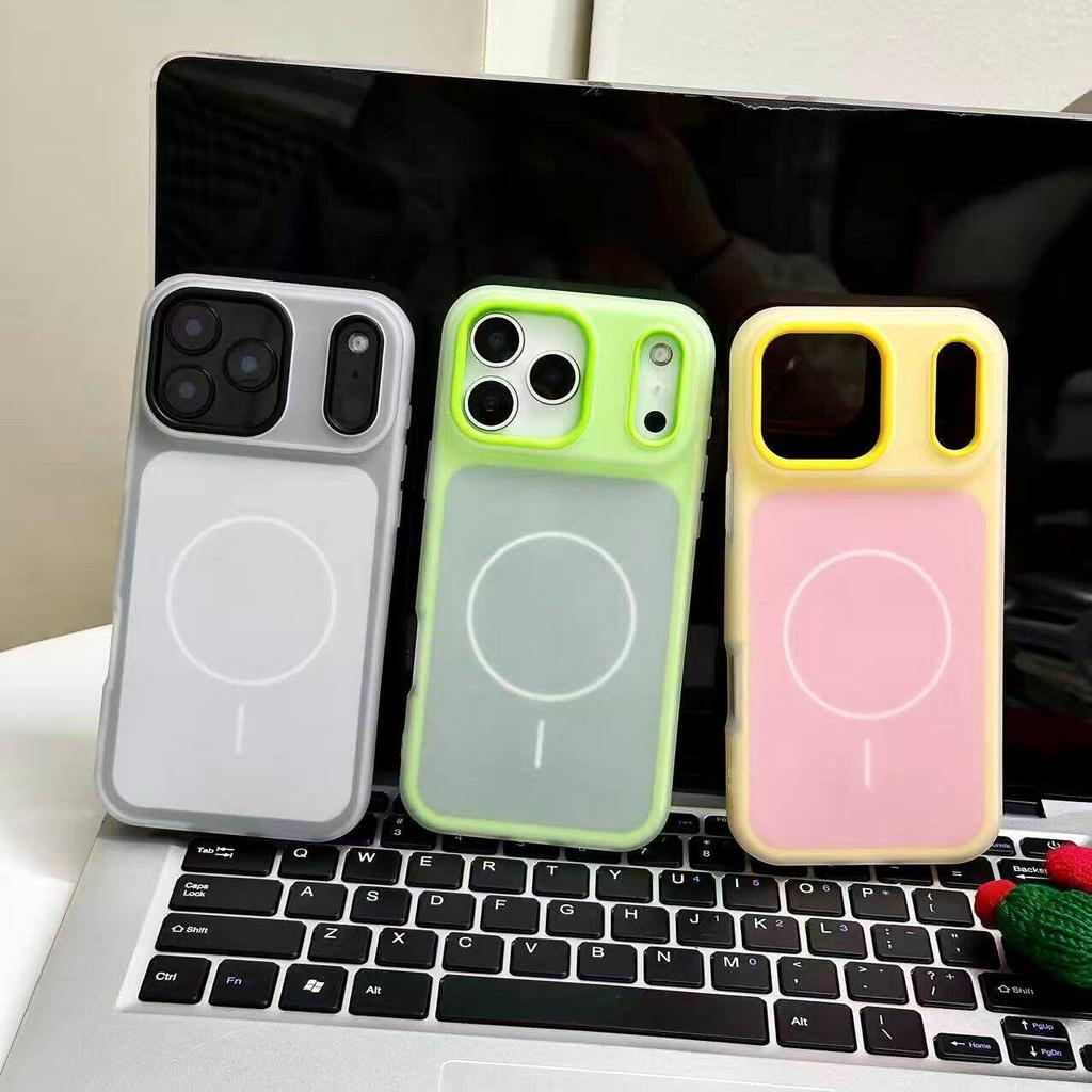 iPhone 17 Pro Max Two-Color Magnetic Jelly Case for Apple 16 Model