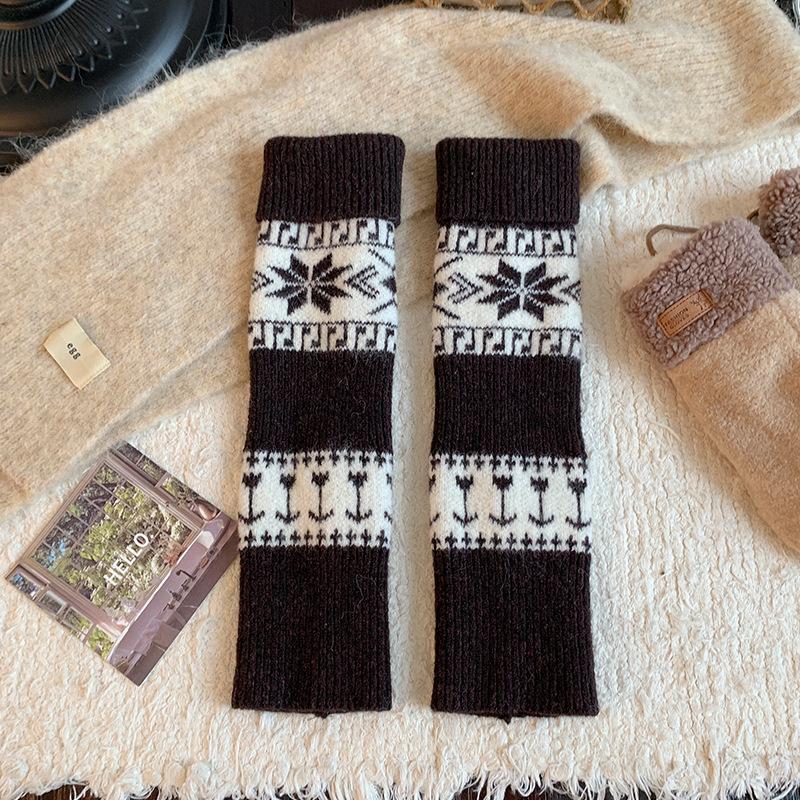 Autumn and Winter Socks for Women, Thick and Warm Wool Pile Socks, Retro Calf Socks