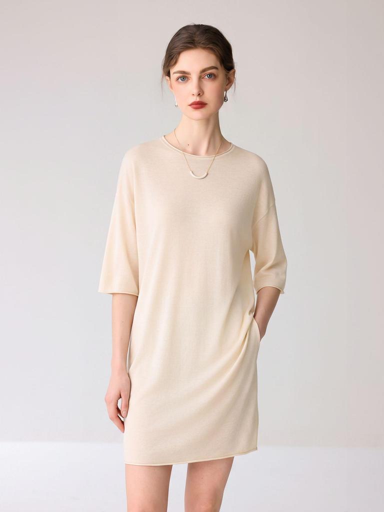 Women's Relaxed Fit Knitted Sweater with Rolled Hem, Five-Point Sleeves, and Round Neck, Made from Fine-Spun Yangzi Yarn.