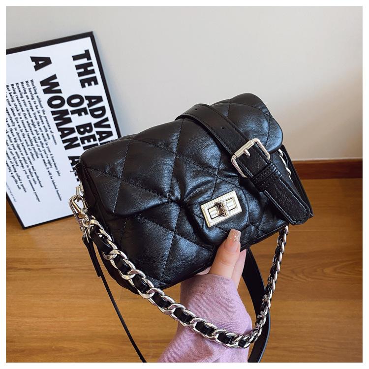 

Rhombus chain bag women s new summer niche shoulder messenger bag is now popular small square bag чорний