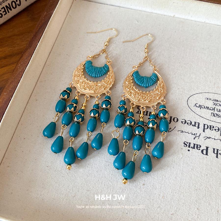 Acrylic beaded engraved moon fringed ear hook retro ethnic style niche earrings light luxury high-end earrings women