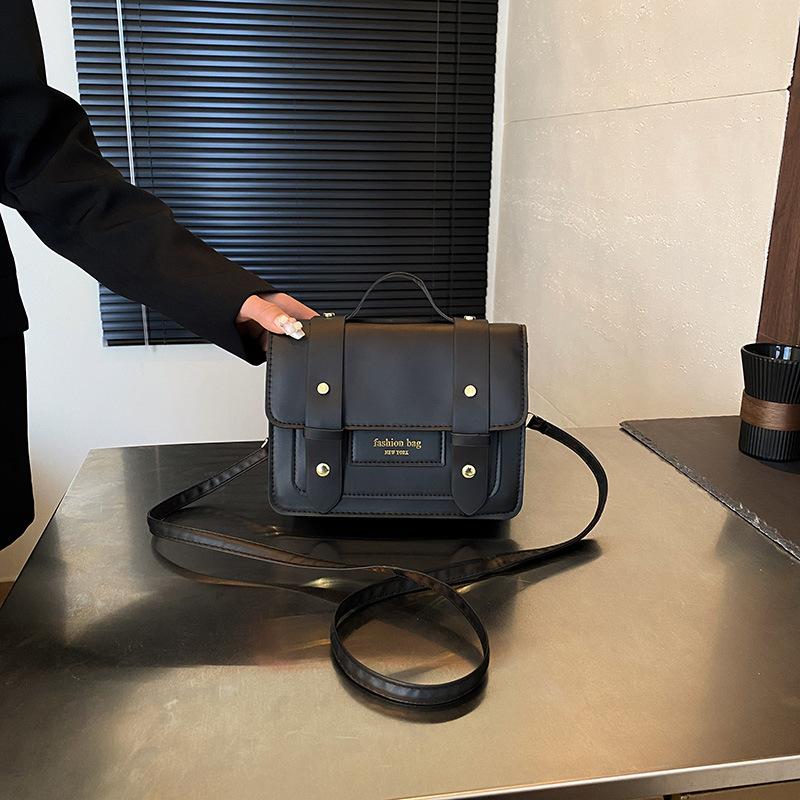 Foreign trade retro handbag women's new fashion personalized ins Cambridge bag texture niche foreign style shoulder bag