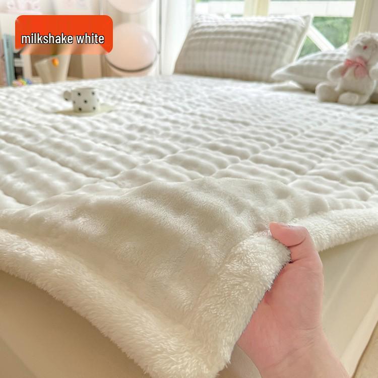 Thickened Winter Rabbit Fur Velvet Mattress Pad - Soft, Warm Bedding for Home and Dorm