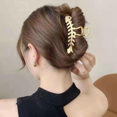 Hair Claw Clip Elegant Fish Bone Shape Metal Clamp Non-slip Strong Claw Hair Fixer Styling Tool Shark Clip Women Half Bun Hairpin Hair Accessories