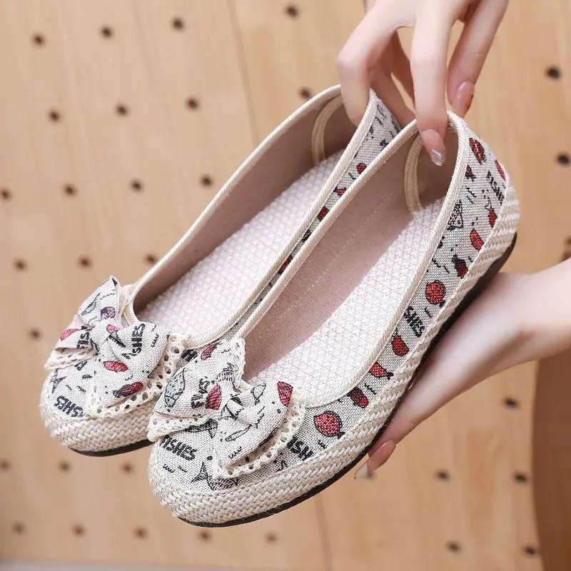 Fashion Aesthetic Flat Slip On Ladies Footwear 2025 New Designer Luxury Korean Comfortable and Elegant Offers Casual 39 Women's Shoes