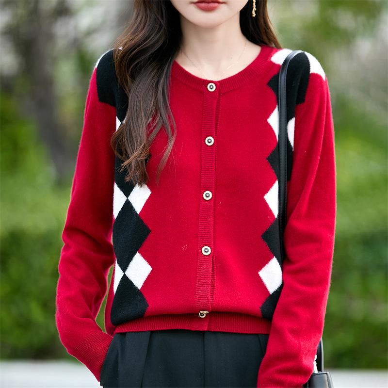 Women's Wool Color Block Diamond Cardigan, Round Neck Knit Sweater for Autumn and Winter.
