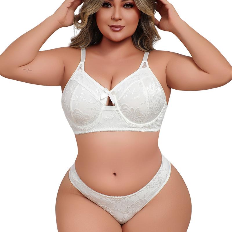 Sexy Plus Size Women's Solid Color Underwear Set Gathered Suspenders White Bra and Panties Two-piece Set