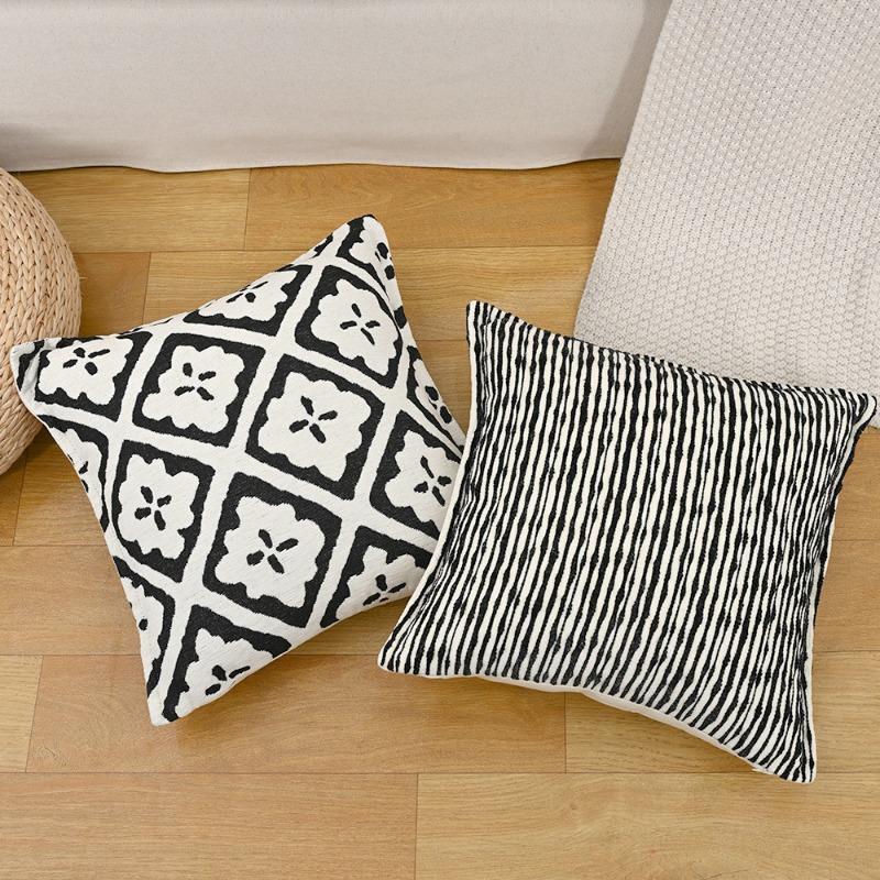 Luxury Black White Chenille Jacquard Pillowcase Vintage Farmhouse Cushion Cover Premium Ins Style Sofa Decor