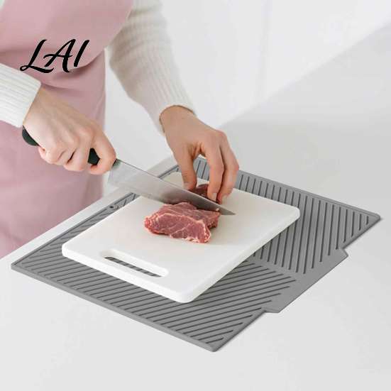 Flexible Draining Tray Silicone Dish Drying Mat for Kitchen Counter Heat Resistant Non-Slip Drain Food Grade Accessory Pad with Drainage Spout