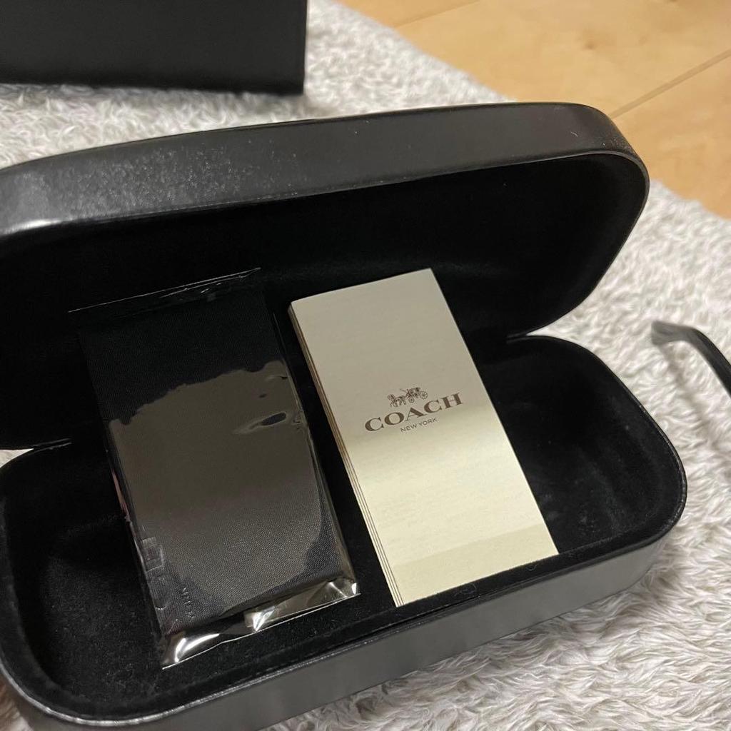 Used COACH sunglasses HC8275 Wellington with case Good condition