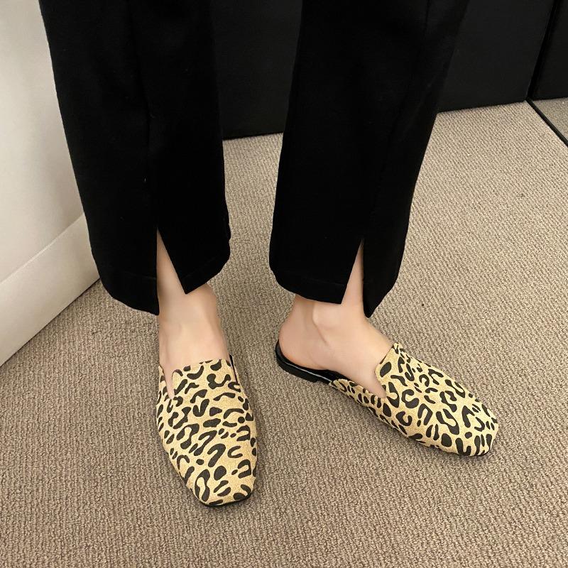 

Мода 2025 Леопардовые Женские Мюли Туфли Тапочки Балетки Замшевые Летние Квадратный Носок Дизайнерские Уличные Слингбэки Сандалии Zapatos Mujer Слайды 35 серый