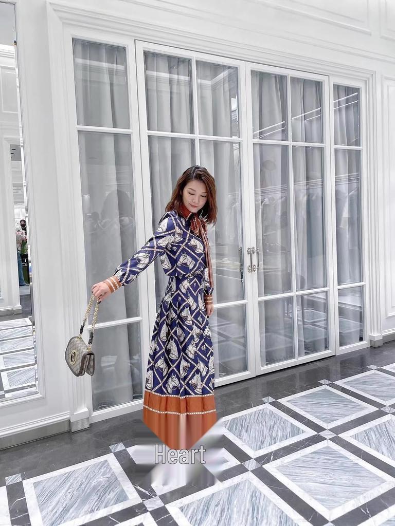 Xue Zhiqian Women's 2026 Silk Tie Shirt with Horse Head Print, Long Sleeve Lapel