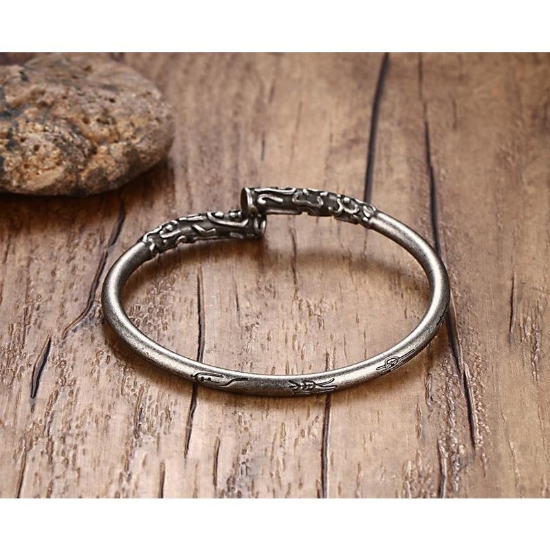 

Национальный стиль Сунь Укун Золотой посох Мужские и женские браслеты Тесные гороскопы Великий Святой Динхай Шэнь Игла Пара