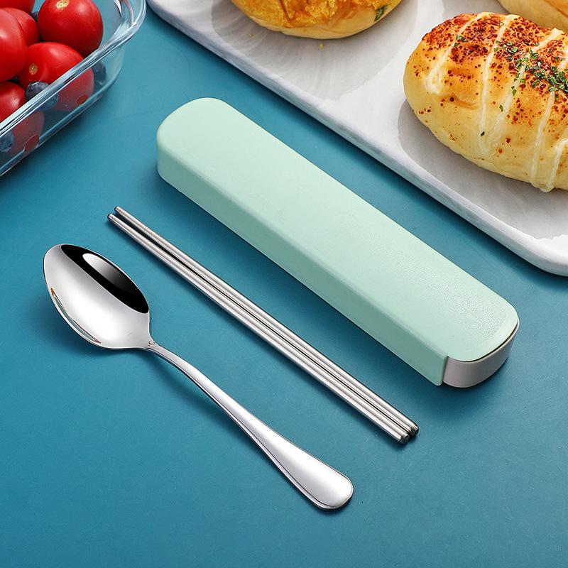 Stainless steel portable storage tableware set, chopsticks, spoons, student office workers with box, fork and spoon three-piece set