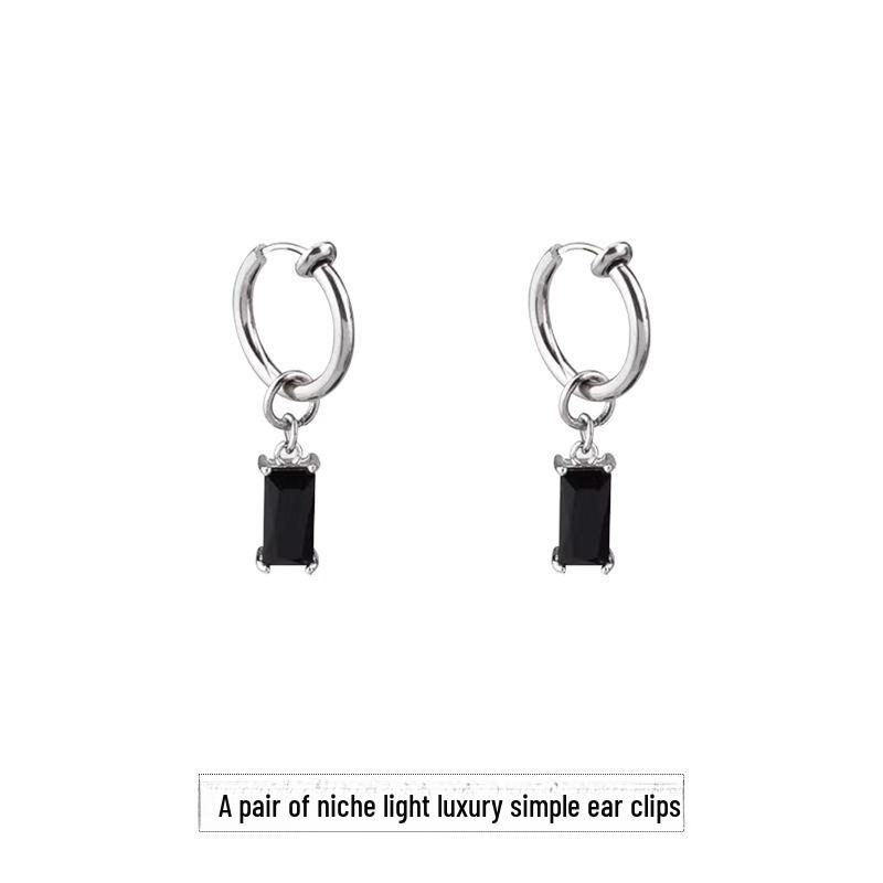 Retro High-End Non-Pierced Men's Earrings: Niche Design and Cold Style