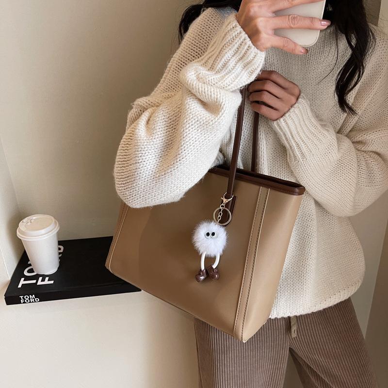 Feeling retro bag 2026 new women's bag simple and versatile shoulder bag commuting to work large-capacity tote bag