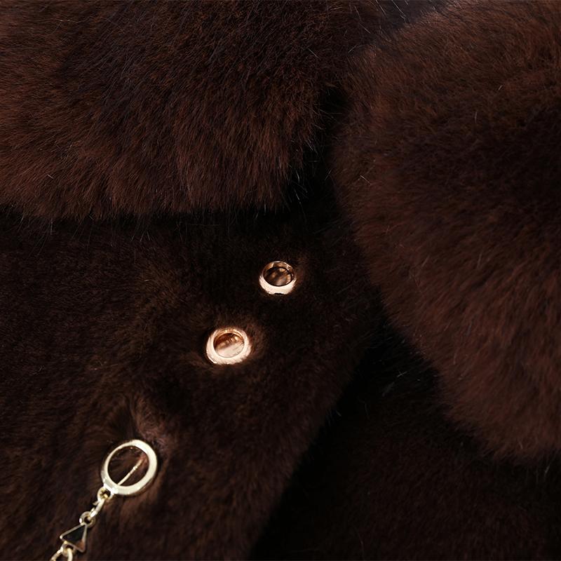 Zimní dlouhý kabát z umělé kožešiny pro ženy Hřejivý hustý luxusní svrchník Elegantní bunda z kožešiny pro ženu středního věku