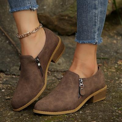 Large Size Retro Chelsea Boots Autumn and Winter New Side Zipper Square Heel Commuter Shoes