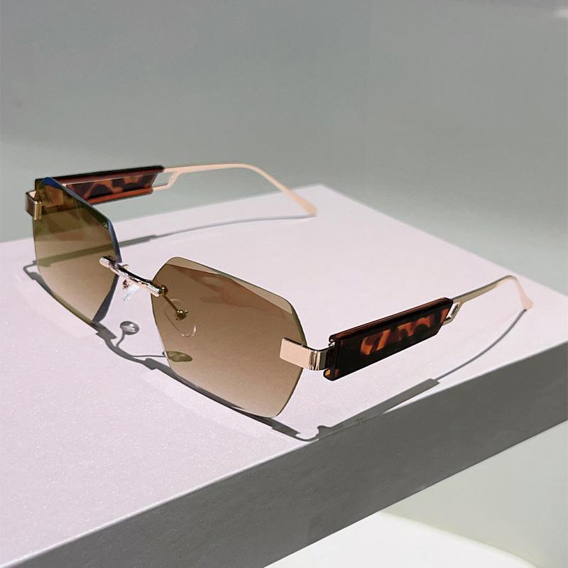 

y2k Rimless Luxurious Brand Style Designer Square Sunglasses Women For Men Vintage Punk Diamond Cutting Outdoor Use Driving Sun Eyeglasses UV400 As the photo