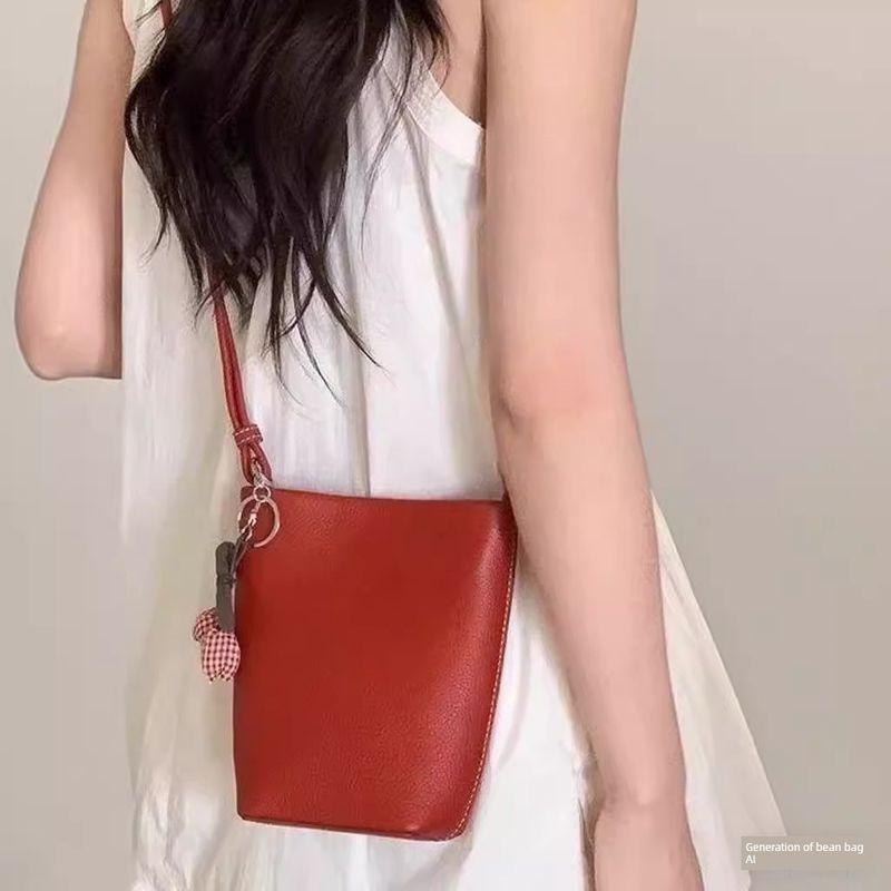 

Nanfeng Отзыв о середине года Chio2nd Натуральная кожа Yuyuan Летняя сумка-тоут Женская летняя на плечо Маленькая сумка Red