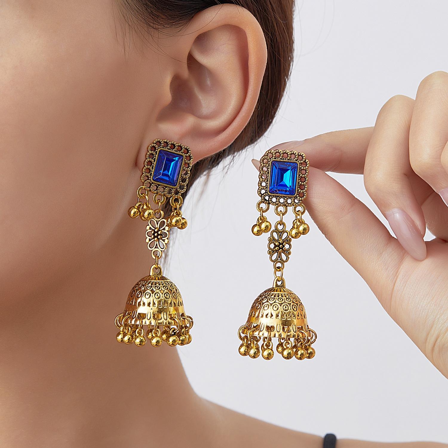 

Bohemian Style Geometric Tassel Earrings for Women , Ethnic Vintage Drop Earrings , Titanium Alloy , 6 Colors синій