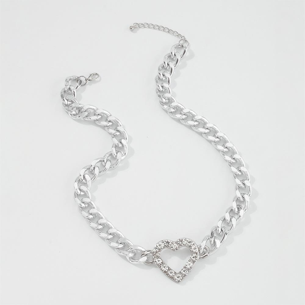 Women Streetwear Metal Chain Necklace Rhinestone Hollow Heart Clavicle Necklace Hip Hop Simple Personality Choker Jewelry
