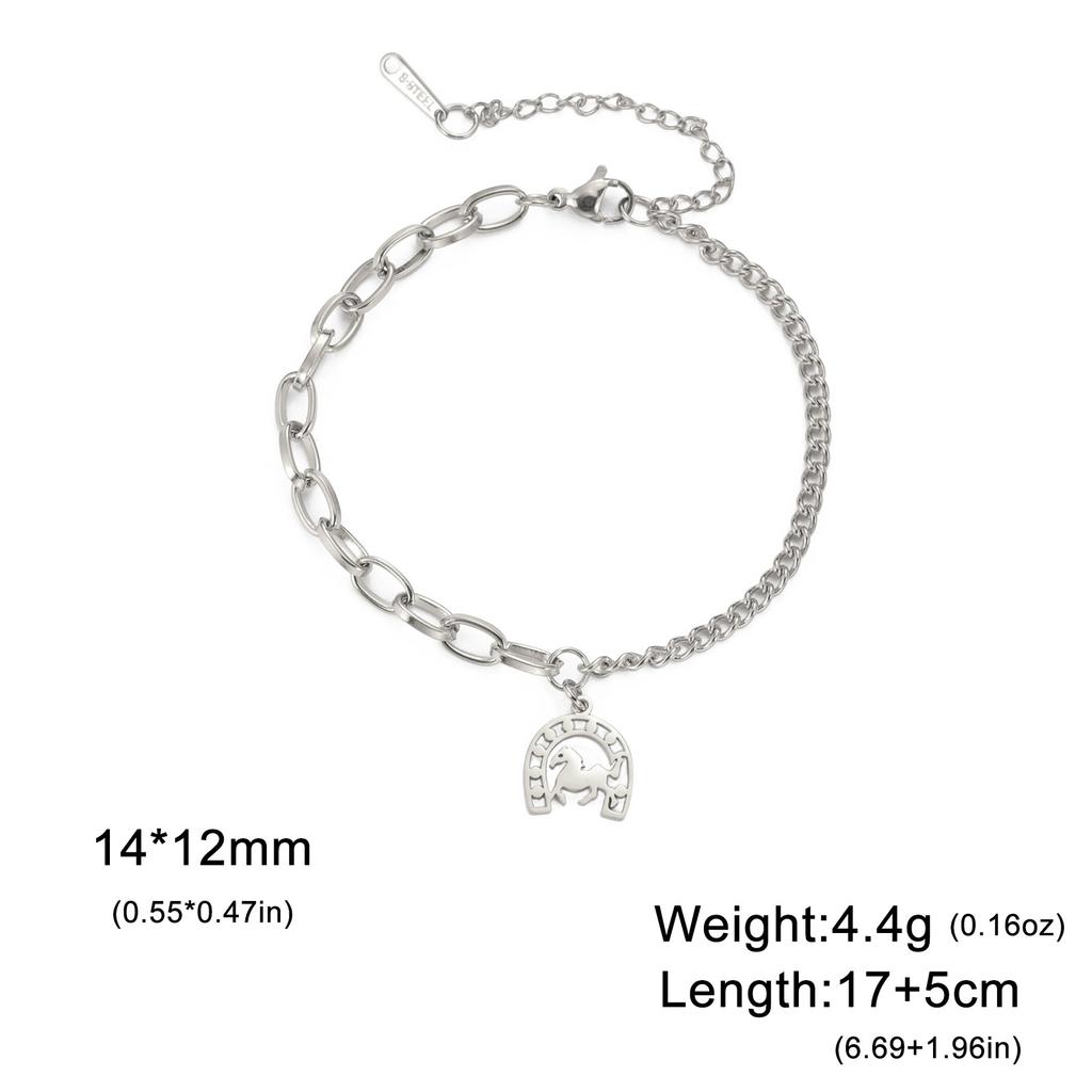 Vintage Hollow Horseshoe Pendant Bracelet Simple Fashion Women Jewelry