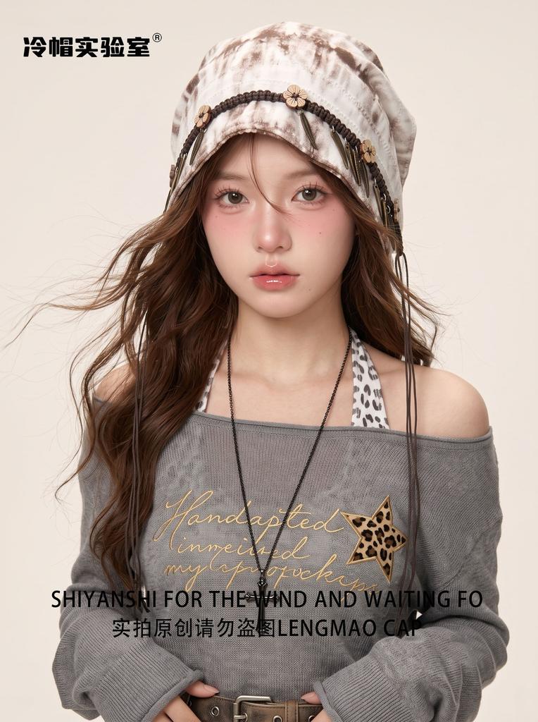 Cold Hat Lab - Retro Striped Puppy Printing Pile Hat Female Spring and Summer Face Small Advanced Sense Versatile