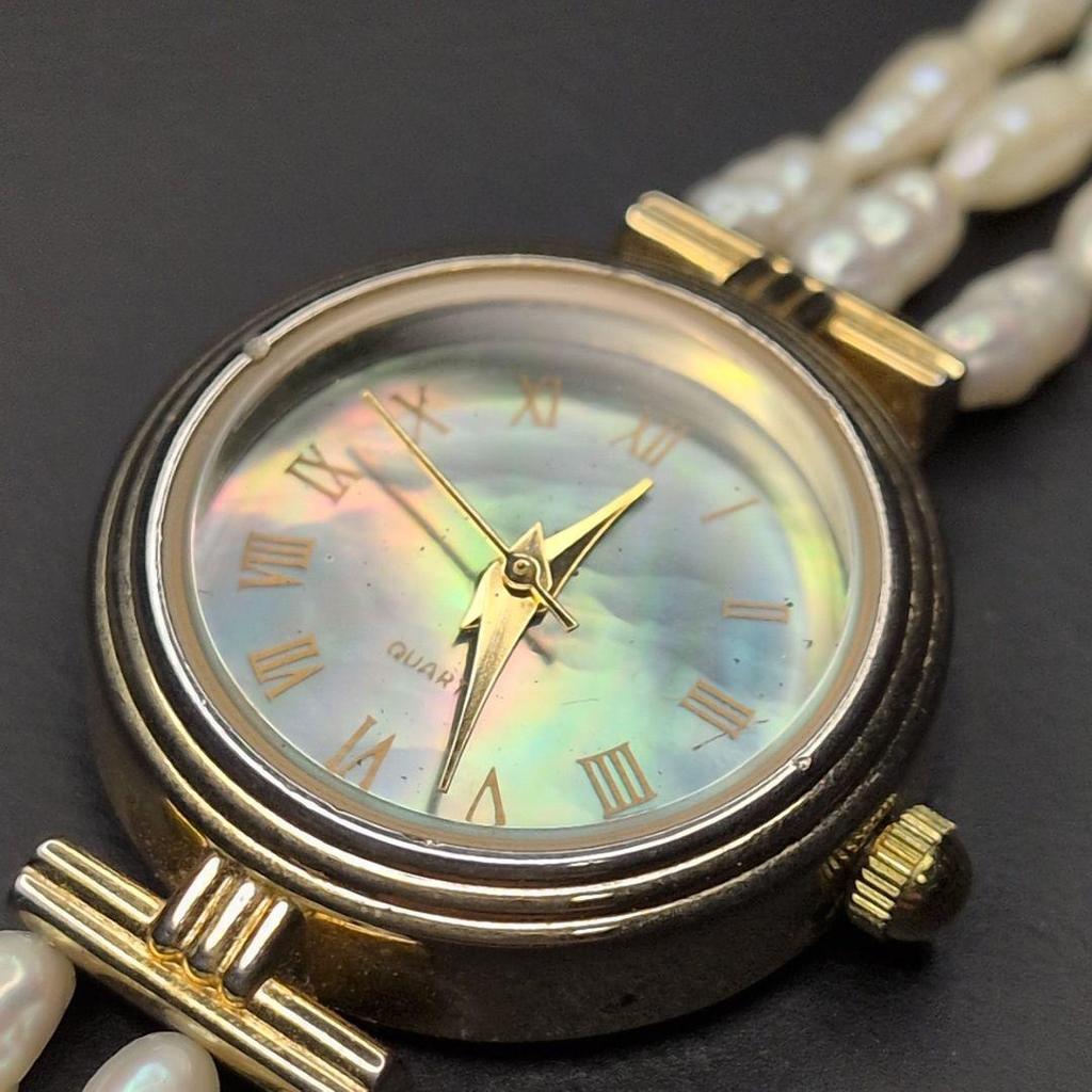 Used [Good Condition] Natural freshwater pearl triple bracelet watch, shell dial, battery replaced, working item