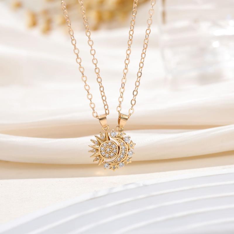 Hot-selling magnetic sun and moon necklace, fashionable and versatile girlfriend gift