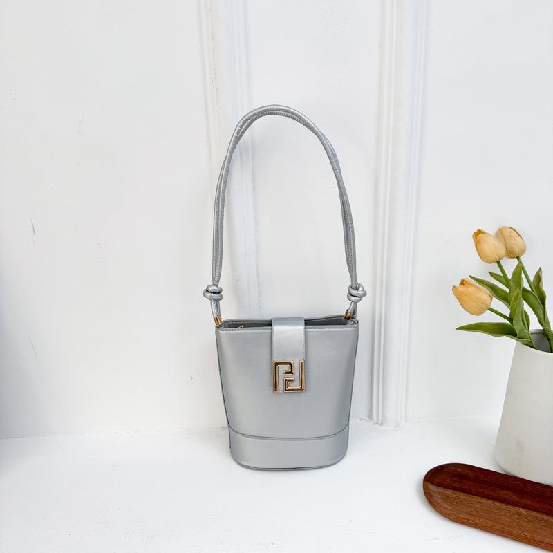 

Сумка через плече в стилі західного шику, трендова сумка-месенджер високої якості