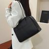 2025 winter new Korean niche design underarm women's bag temperament solid color retro large capacity shoulder tote bag