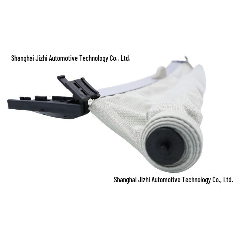 Compatible with 2014-2018 Volkswagen Lamando BM1 280T, the 5GD877307 Car Sunroof Sunshade Roller Blind Assembly Offers Reliable Sun Protection.
